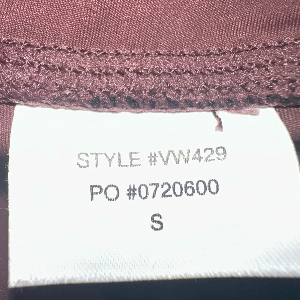 Vuori Stride Women’s‎ Size S Legging Performance Ankle Crop Compression Chestnut